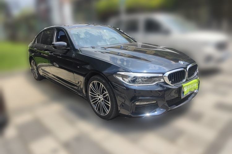 Used BMW 5 Series 2018 Restyled 530Li Leading Edition M Sport Package Front Right 45 Deg