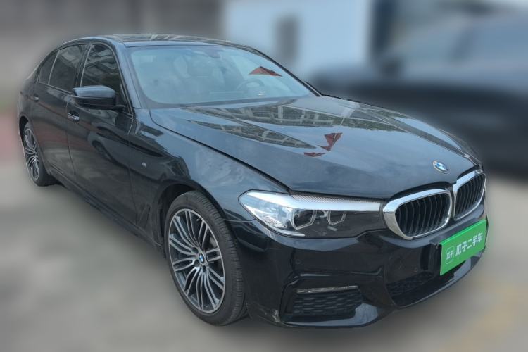 Used BMW 5 Series 2018 530Li Leading Model M Sport Package Front Right 45 Deg