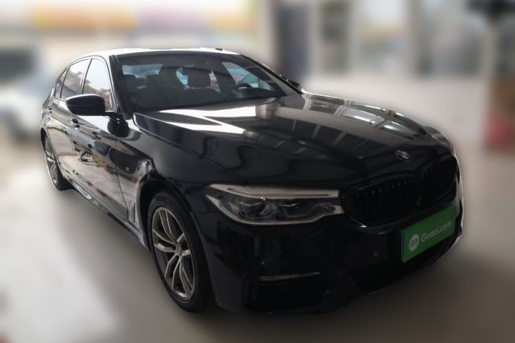 Used BMW 5 Series 2018 525Li M Sport Package Front Right 45 Deg