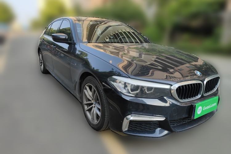 Used BMW 5 Series 2018 525Li M Sport Package Front Right 45 Deg