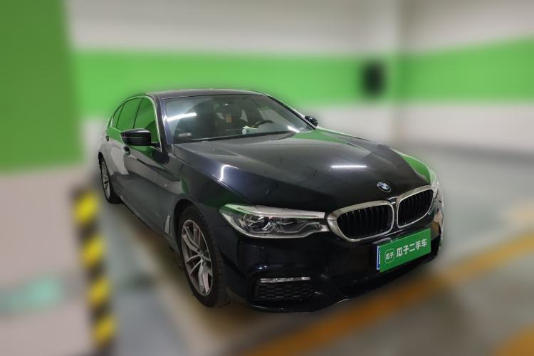 Used BMW 5 Series 2018 525Li M Sport Package Front Right 45 Deg