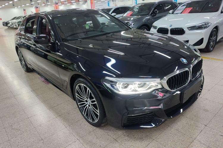 Used BMW 5 Series 2018 Restyled 530Li Luxury Edition M Sport Package Front Right 45 Deg