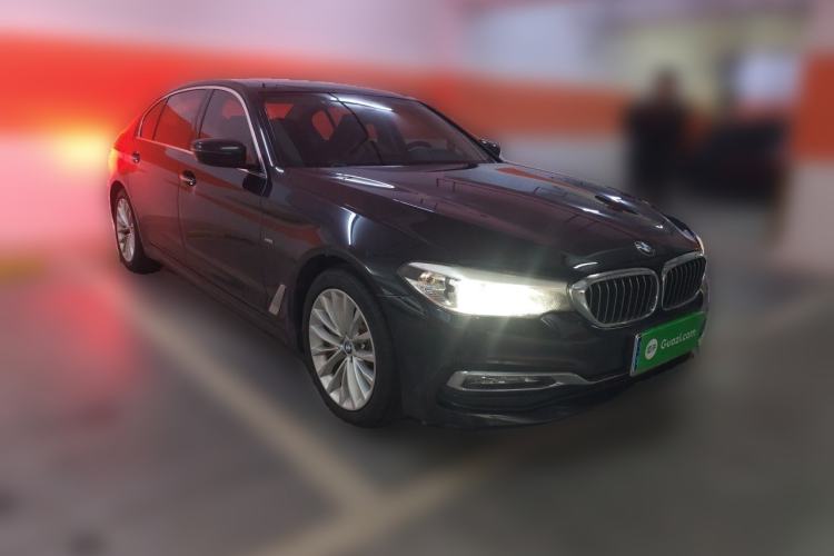 Used BMW 5 Series 2018 Revised Version 530Li Leading Edition Luxury Package Front Right 45 Deg