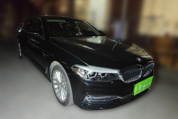 Used BMW 5 Series 2018 Revised Version 530Li Leading Edition Luxury Package Front Right 45 Deg