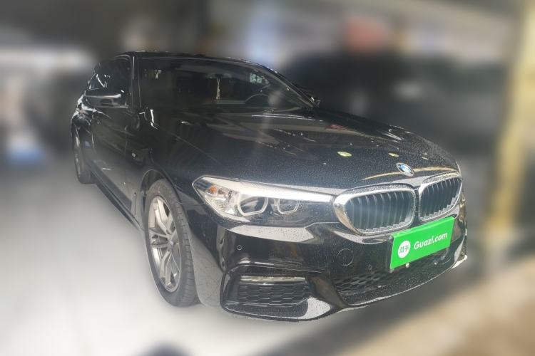 Used BMW 5 Series 2018 525i M Sport Package Front Right 45 Deg