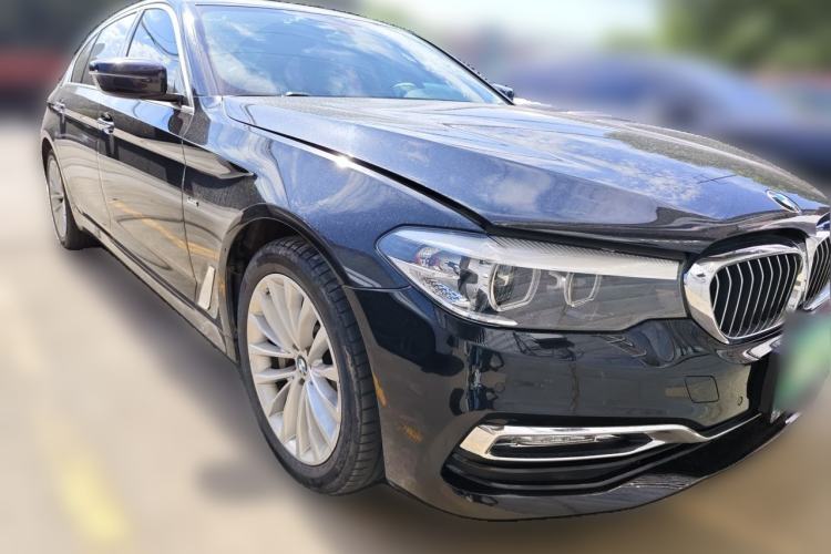 Used BMW 5 Series 2018 Revised Version 530Li Leading Edition Luxury Package Front Right 45 Deg