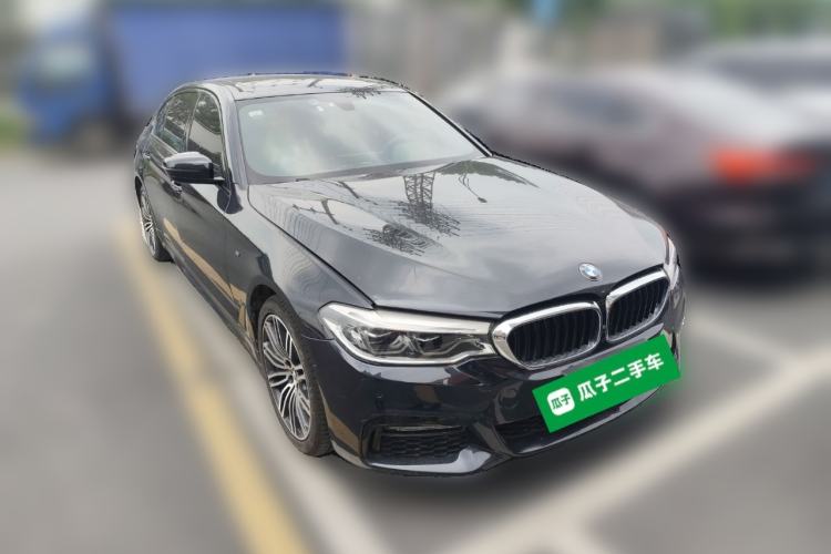 Used BMW 5 Series 2018 Restyled 530Li Luxury Edition M Sport Package Front Right 45 Deg