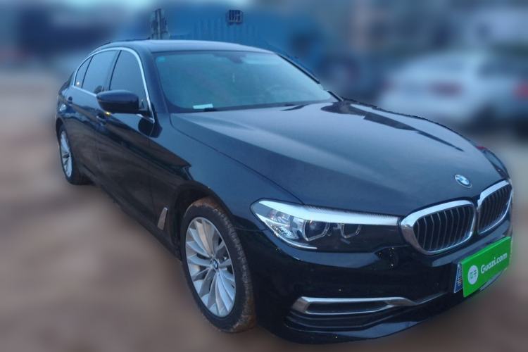 Used BMW 5 Series 2018 525Li Luxury Package Front Right 45 Deg