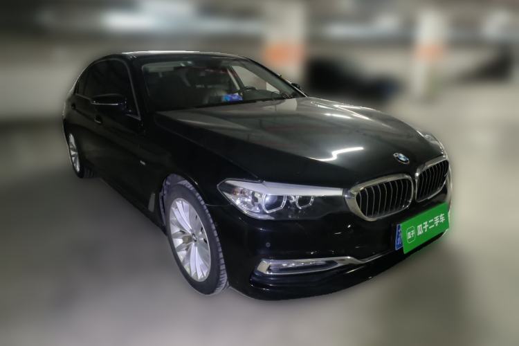 Used BMW 5 Series 2018 Revised Version 530Li Leading Edition Luxury Package Front Right 45 Deg