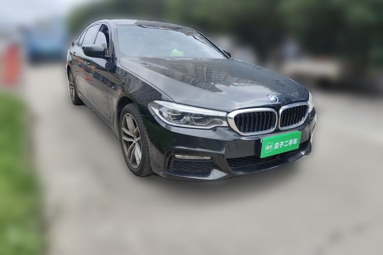 Used BMW 5 Series 2018 525Li M Sport Package Front Right 45 Deg