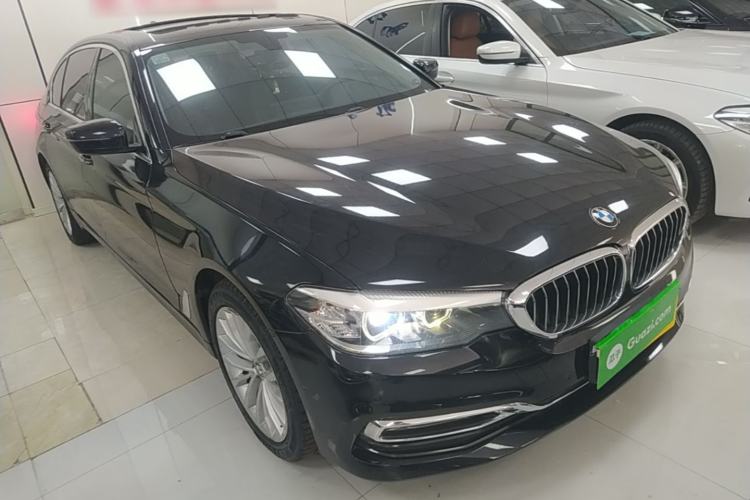 Used BMW 5 Series 2018 525Li Luxury Package Front Right 45 Deg