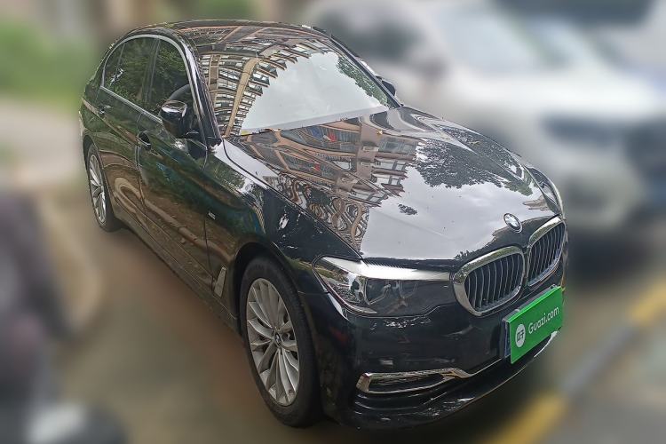Used BMW 5 Series 2018 530Li Leading Edition Luxury Package Front Right 45 Deg