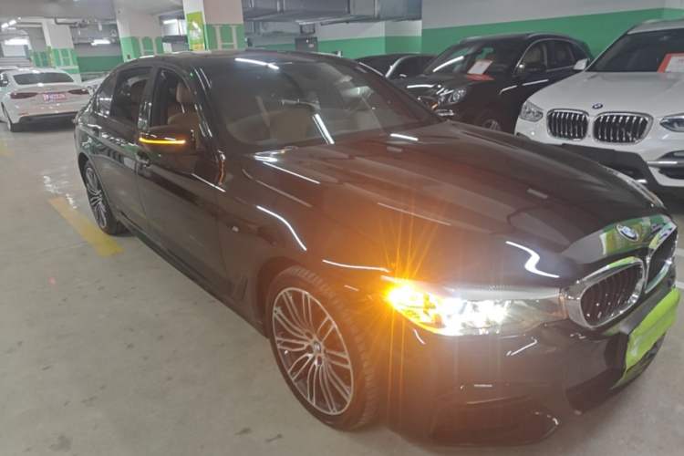 Used BMW 5 Series 2018 530Li xDrive M Sport Package Front Right 45 Deg