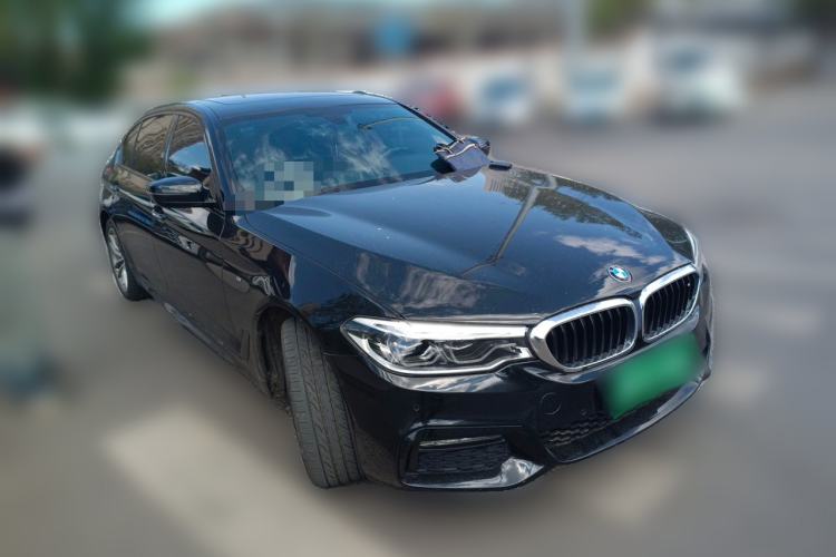 Used BMW 5 Series 2018 525Li M Sport Package Front Right 45 Deg