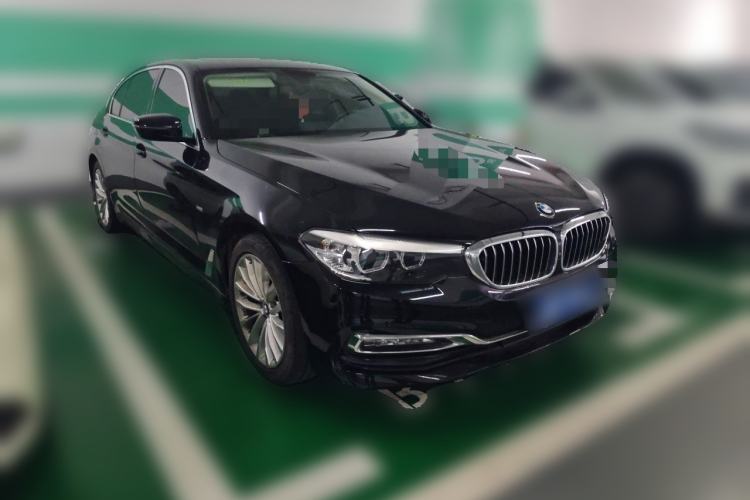 Used BMW 5 Series 2018 525Li Luxury Package Front Right 45 Deg