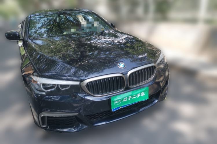 Used BMW 5 Series 2018 Facelifted 530Li xDrive M Sport Package Front Right 45 Deg