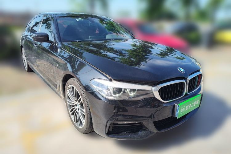 Used BMW 5 Series 2018 Restyled 530Li Leading Edition M Sport Package Front Right 45 Deg