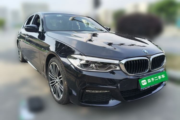 Used BMW 5 Series 2018 530i M Sport Package Front Right 45 Deg