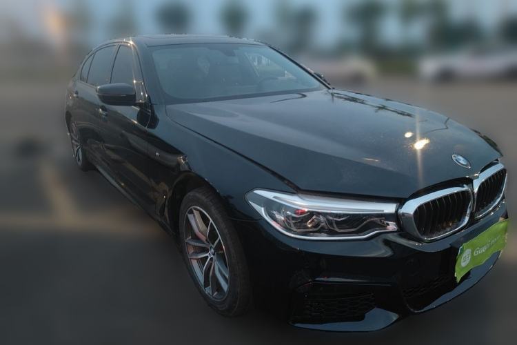 Used BMW 5 Series 2018 525Li M Sport Package Front Right 45 Deg