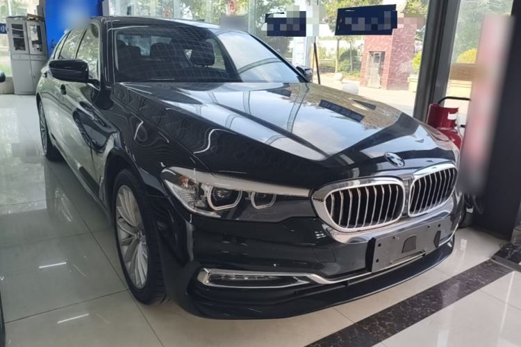 Used BMW 5 Series 2018 Revised Version 530Li Leading Edition Luxury Package Front Right 45 Deg