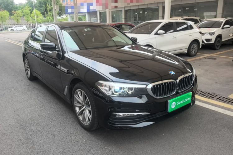 Used BMW 5 Series 2018 528Li Launch Special Edition Front Right 45 Deg