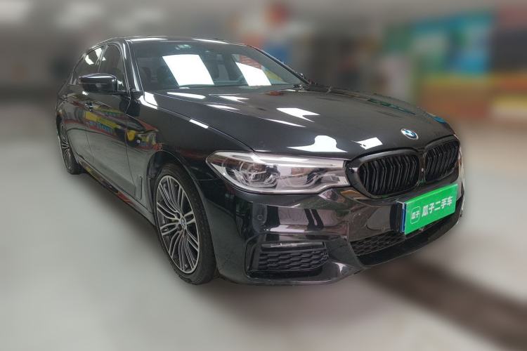 Used BMW 5 Series 2018 Restyled 530Li Luxury Edition M Sport Package Front Right 45 Deg