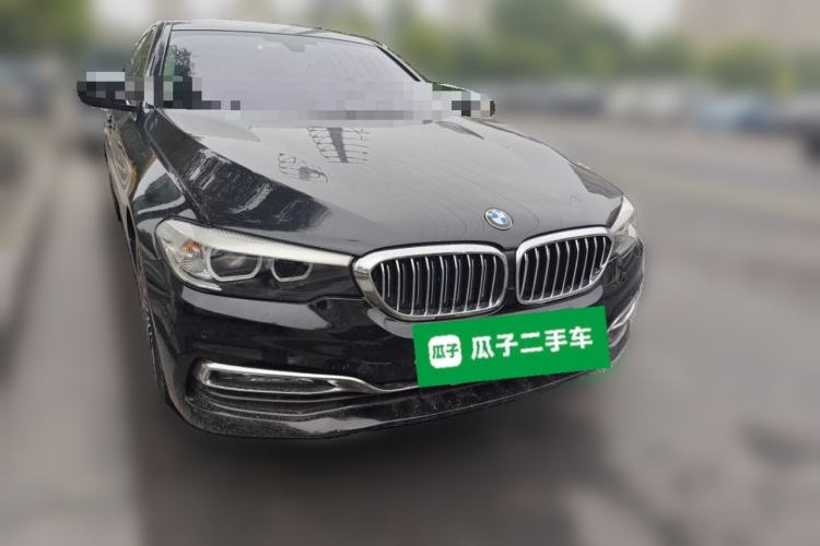 Used BMW 5 Series 2018 530Li xDrive Luxury Package Front Right 45 Deg