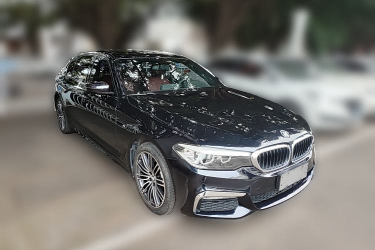 Used BMW 5 Series 2018 Restyled 530Li Leading Edition M Sport Package Front Right 45 Deg
