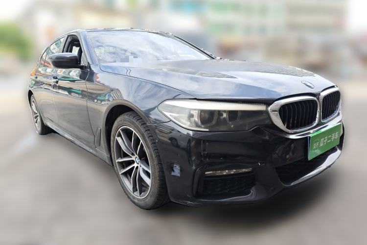 Used BMW 5 Series 2018 525Li M Sport Package Front Right 45 Deg
