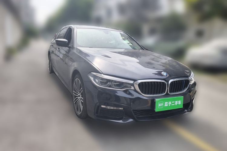 Used BMW 5 Series 2018 Restyled 530Li Luxury Edition M Sport Package Front Right 45 Deg