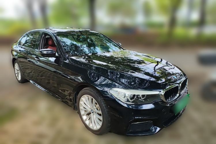 Used BMW 5 Series 2018 530Li Leading Model M Sport Package Front Right 45 Deg