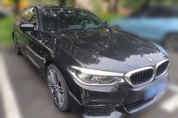 Used BMW 5 Series 2018 Restyled 530Li Leading Edition M Sport Package Front Right 45 Deg