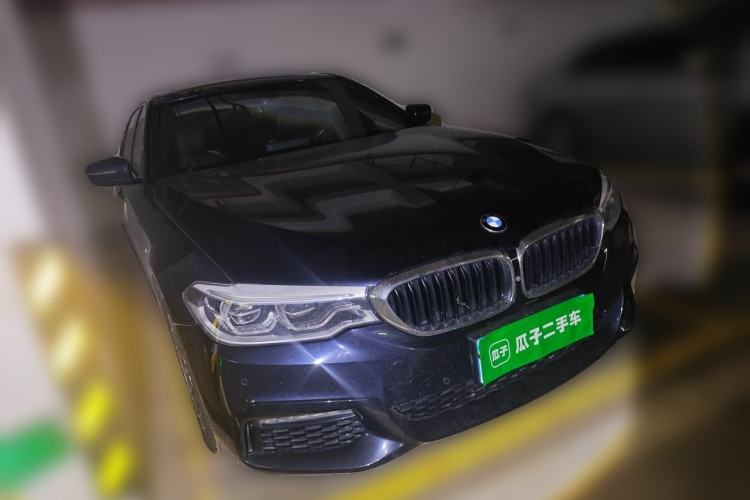 Used BMW 5 Series 2018 525Li M Sport Package Front Right 45 Deg