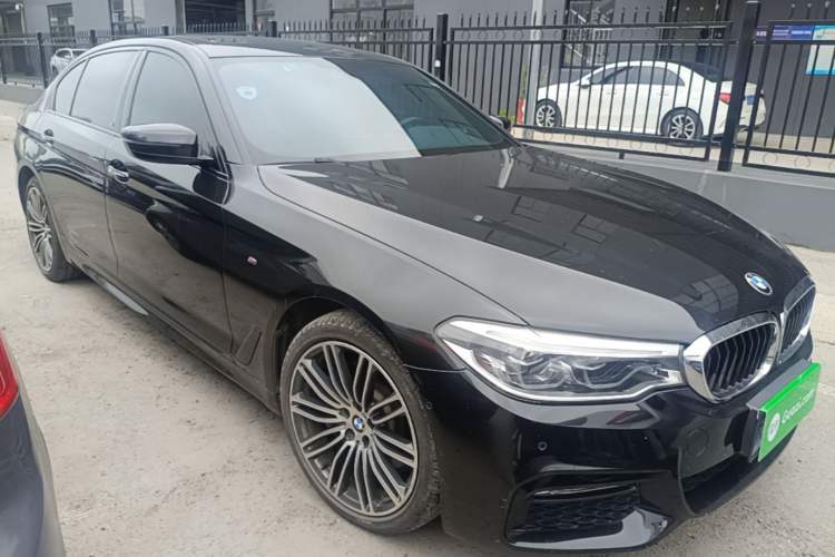 Used BMW 5 Series 2018 Restyled 530Li Leading Edition M Sport Package Front Right 45 Deg