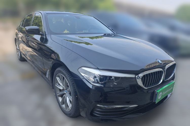 Used BMW 5 Series 2018 528Li Launch Special Edition Front Right 45 Deg