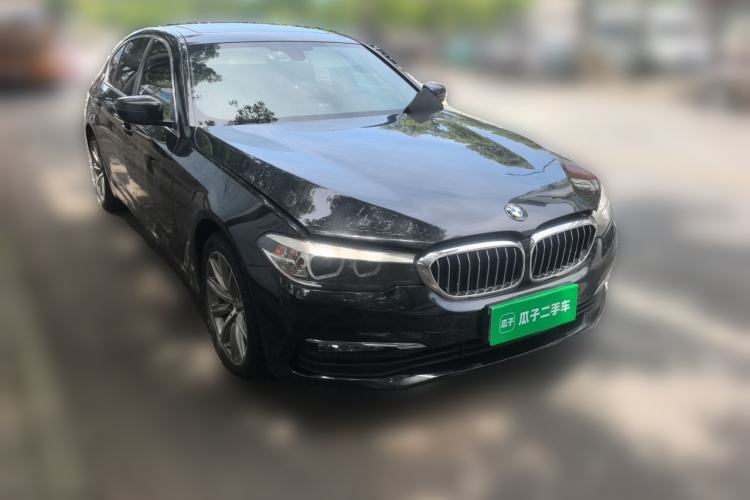 Used BMW 5 Series 2018 528Li Launch Special Edition Front Right 45 Deg