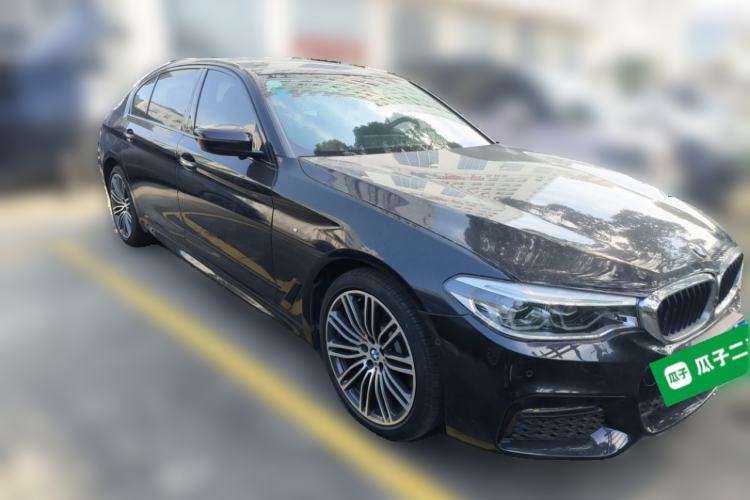 Used BMW 5 Series 2018 Restyled 530Li Leading Edition M Sport Package Front Right 45 Deg
