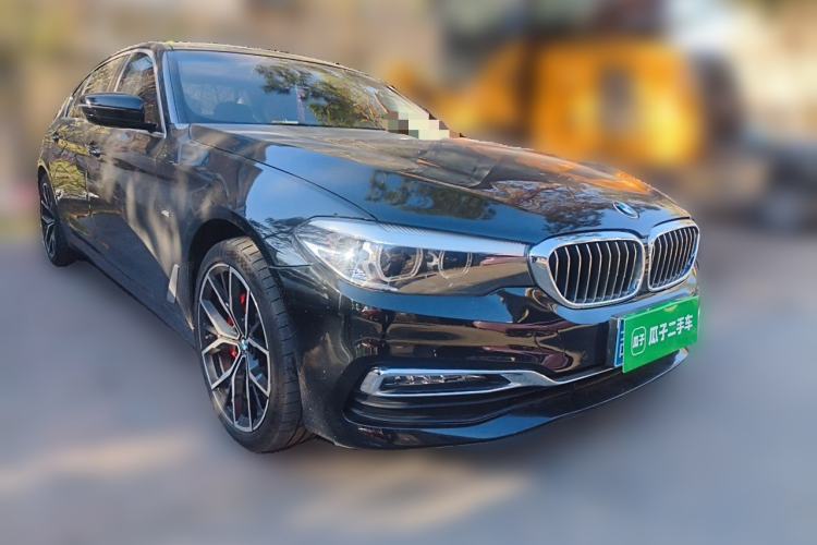 Used BMW 5 Series 2018 Revised Version 530Li Leading Edition Luxury Package Front Right 45 Deg