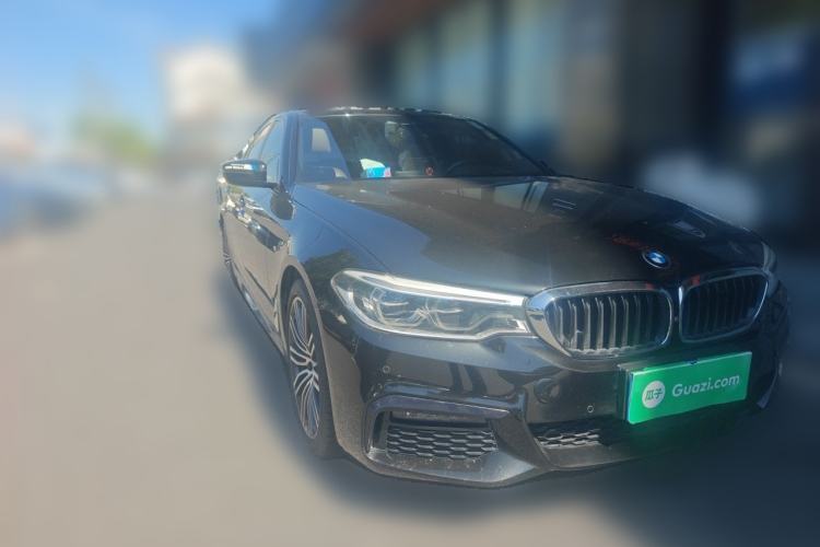 Used BMW 5 Series 2018 540i M Sport Package Front Right 45 Deg