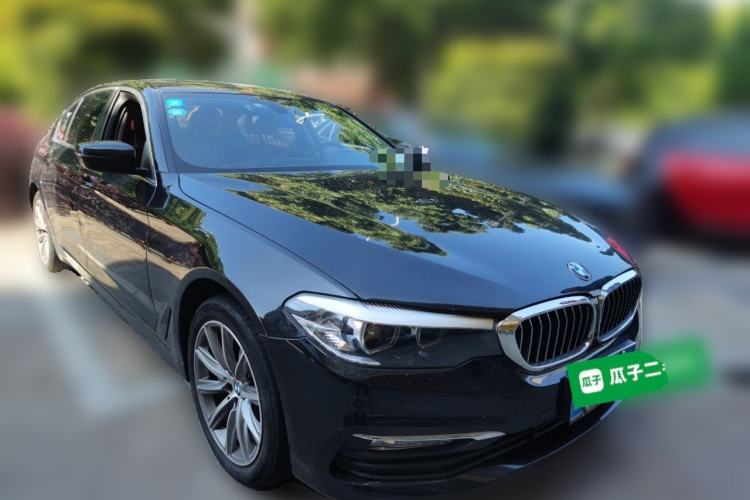 Used BMW 5 Series 2018 528Li Launch Special Edition Front Right 45 Deg