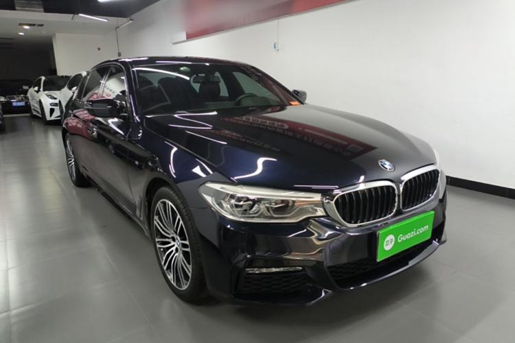 Used BMW 5 Series 2018 Restyled 530Li Leading Edition M Sport Package Front Right 45 Deg
