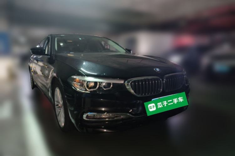 Used BMW 5 Series 2018 525Li Luxury Package Front Right 45 Deg