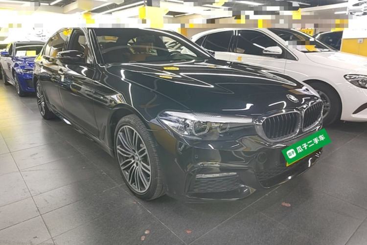Used BMW 5 Series 2018 530Li Leading Model M Sport Package Front Right 45 Deg