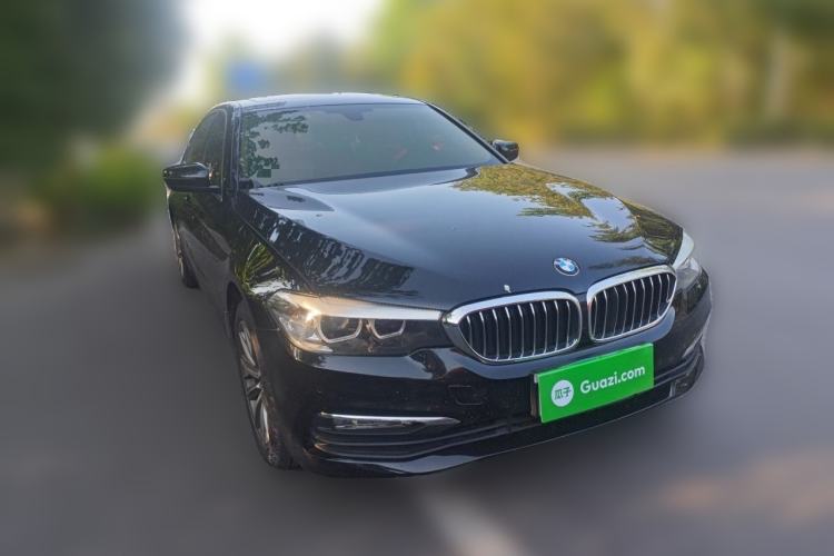 Used BMW 5 Series 2018 528Li Launch Special Edition Front Right 45 Deg