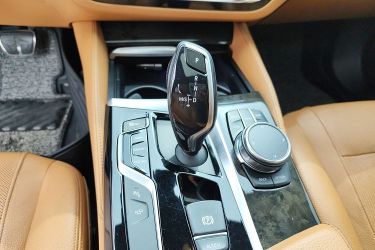 Used BMW 5 Series 2018 Facelifted 530Li xDrive M Sport Package Gear Lever