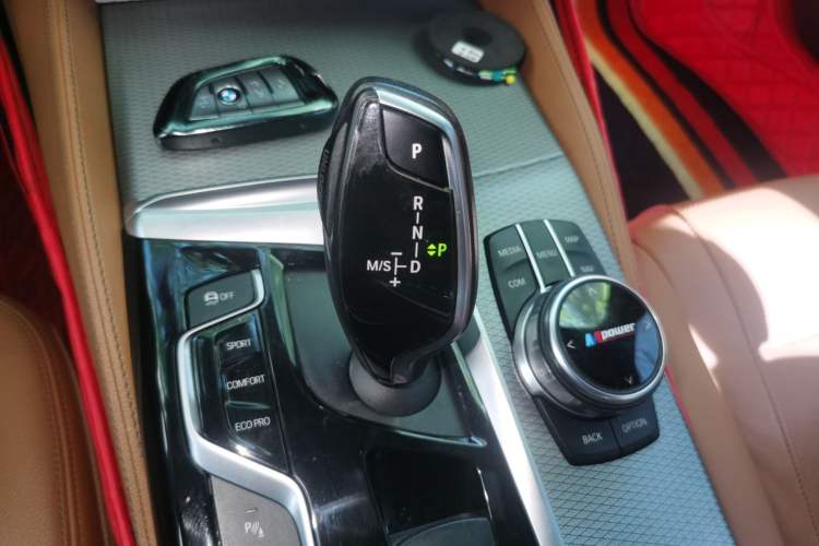 Used BMW 5 Series 2018 530Li Luxury Edition M Sport Package Gear Lever