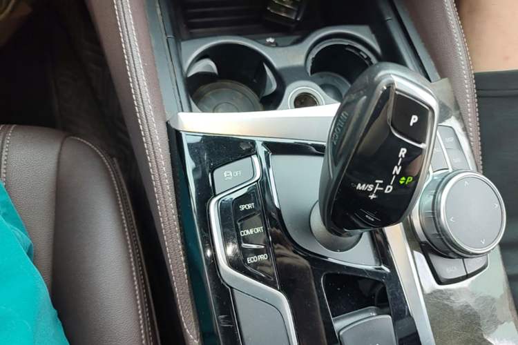 Used BMW 5 Series 2018 525Li M Sport Package Gear Lever