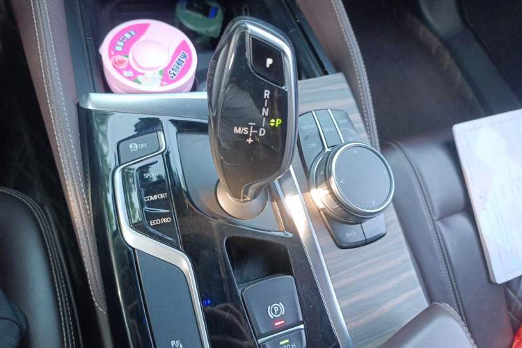 Used BMW 5 Series 2018 Revised Version 530Li Leading Edition Luxury Package Gear Lever