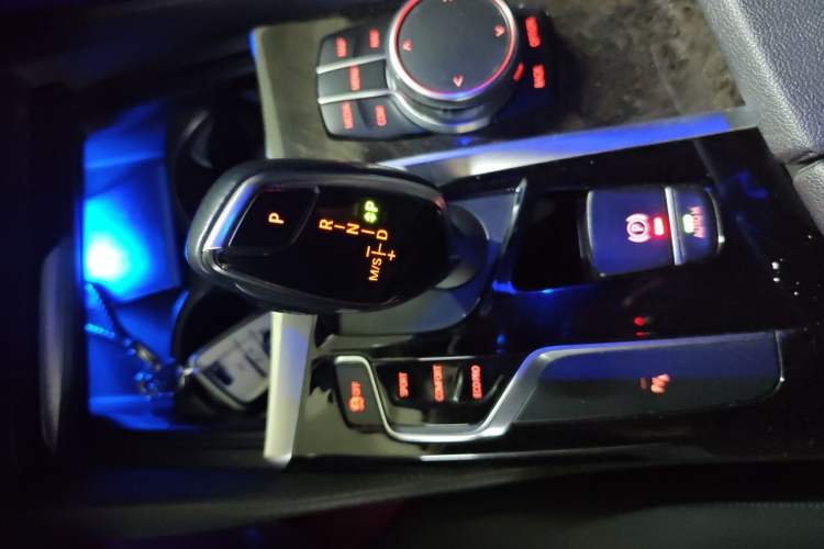 Used BMW 5 Series 2018 525Li M Sport Package Gear Lever