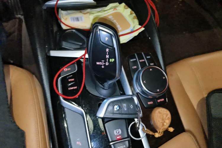 Used BMW 5 Series 2018 528Li Launch Special Edition Gear Lever